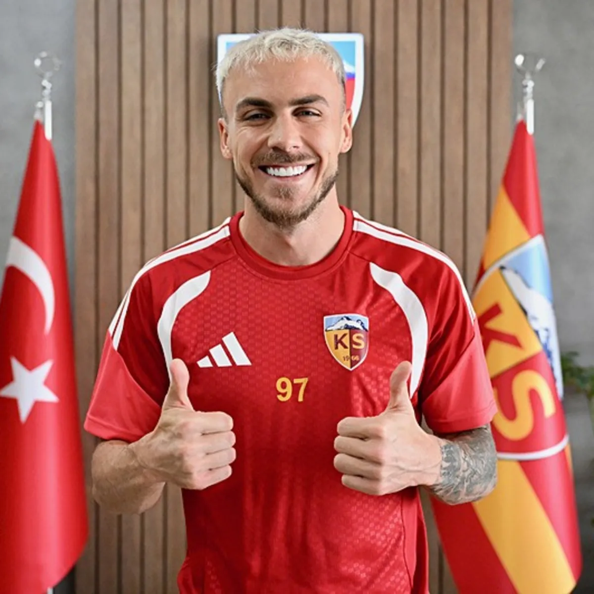 Kayserispor'un golcüsü Seferi'den 11 maçta 9 gol