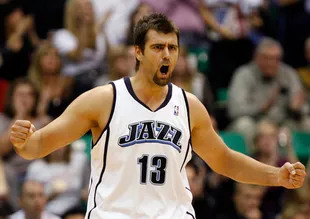 Mehmet Okur NBA'e döndü!