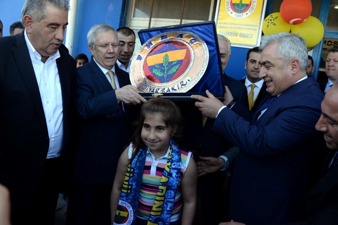 Diyarbakır’da Aziz Yıldırım rüzgarı!