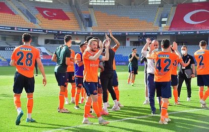Başakşehir Süper Lig’de kalmayı garantiledi!
