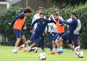 Fenerbahçe'den çift idman