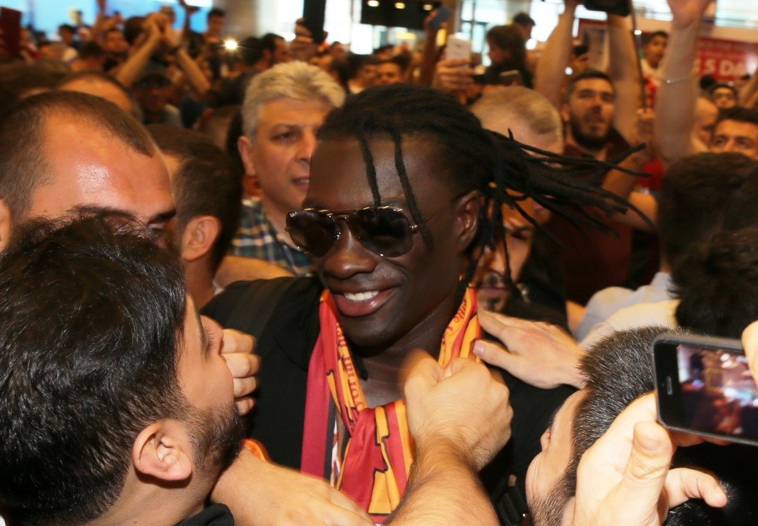 Bafetimbi Gomis araca bindi o soruyu sordu