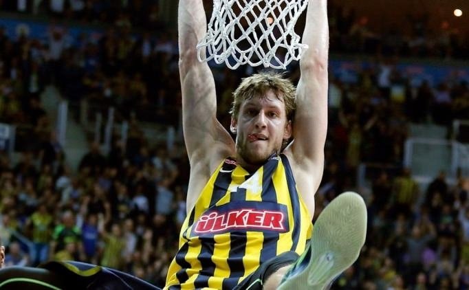 Vesely: Artık Fenerbahçe’nin oyuncusu değilim