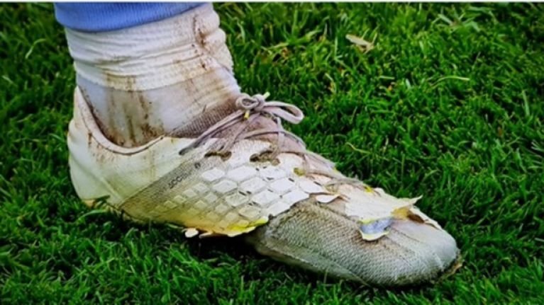 Paramparça kramponlarla Premier Lig’e...