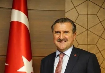 Bakan Bak'tan milli atletlere tebrik