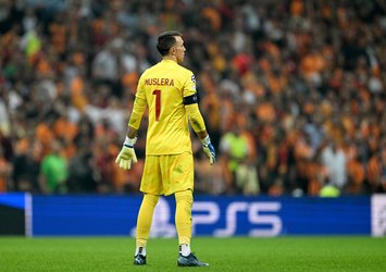 Muslera'nın yerine gelecekti! Dudak uçuklatan rakam...