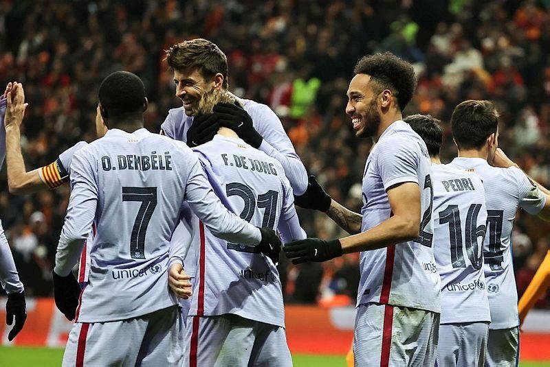 galatasaray-1-2-barcelona-mac-sonucu-oze...39989.jpeg