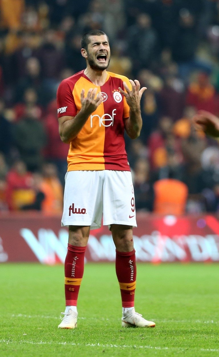 Eren Derdiyok’a şok tepki