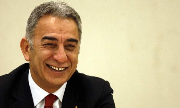 Dursun Özbek, Haldun Üstünel’in peşinde