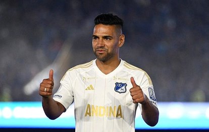 Radamel Falcao futbolu bıraktı!
