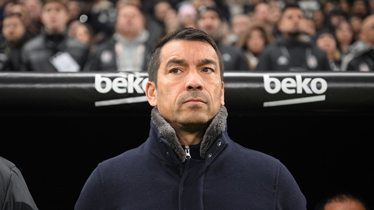 Beşiktaş'ta Giovanni van Bronckhorst'un tazminatı belli oldu!