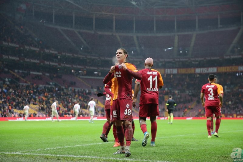 Spor yazarları Galatasaray-Antalyaspor maçını değerlendirdi