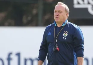 Dick Advocaat'tan oyunculara son uyarı