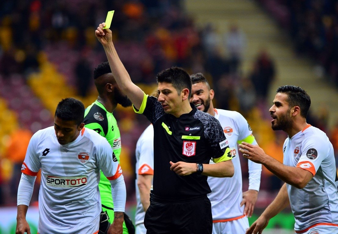 Galatasaray’da futbolcular borçlu çıktı