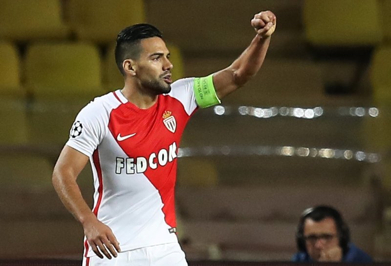 Galatasaray’ın Falcao transferine Fenerbahçe engeli!