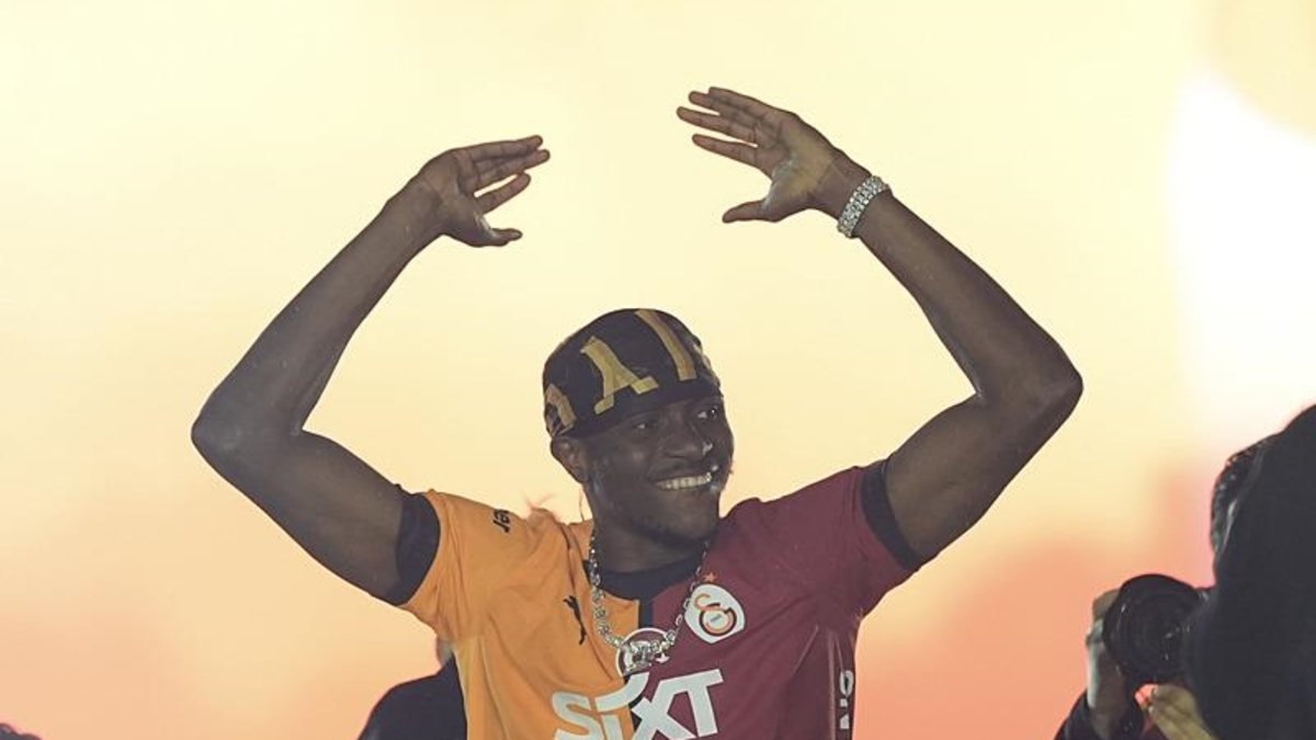 Galatasaray'a Victor Osimhen müjdesi! Transferde flaş gelişme Galatasaray'a Victor Osimhen müjdesi! Transferde flaş gelişme