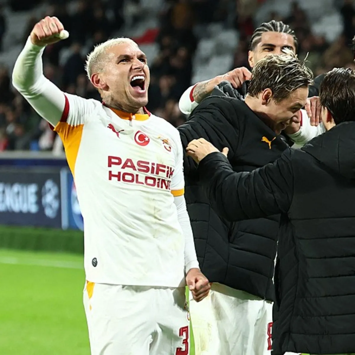 Lucas Torreira: Çok mutluyuz!