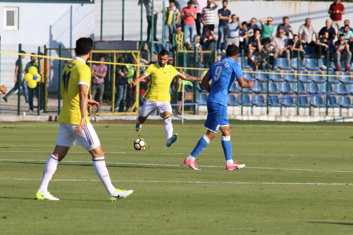Fenerbahçe, Juventus Bükreş’e mağlup oldu