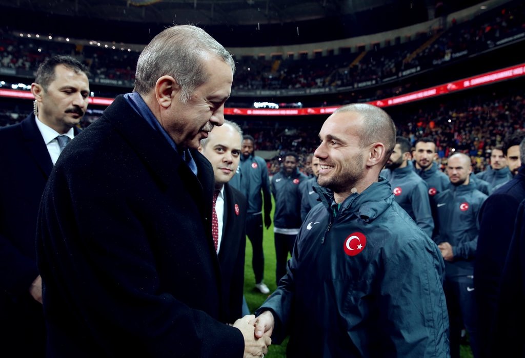 Wesley Sneijder’e Çin’den teklif var