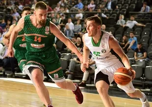 Darüşşafaka Doğuş yarı finalde!