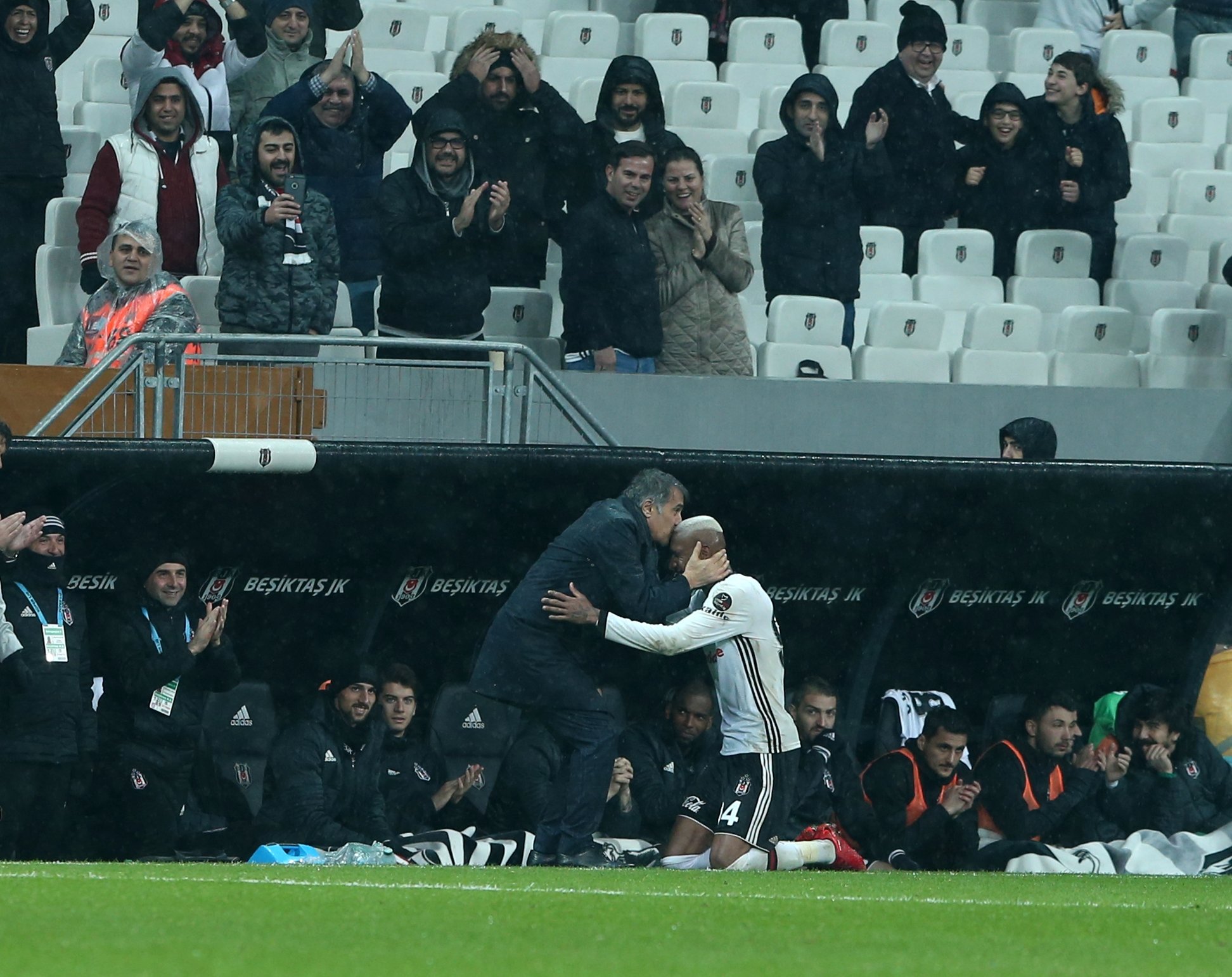 TFF’ye çağrı! Talisca’ya milli formayı giydirin