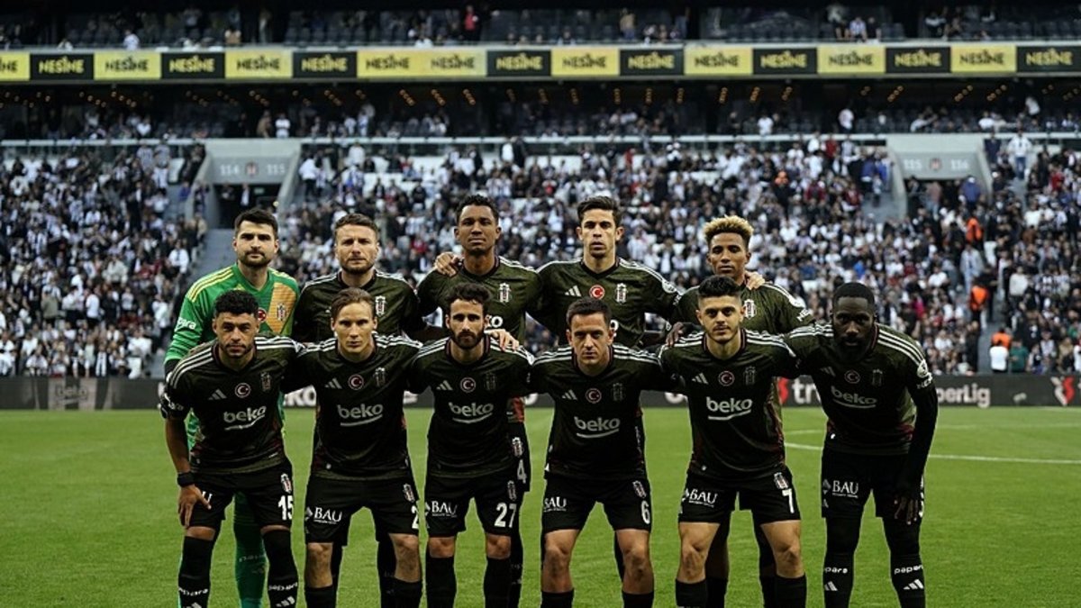Beşiktaş'ta parola 3 puan! İşte Ole Gunnar Solskjaer'in Corendon Alanyaspor maçı 11'i! Beşiktaş'ta parola 3 puan! İşte Ole Gunnar Solskjaer'in Corendon Alanyaspor maçı 11'i!