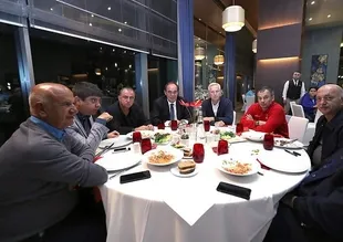 Demirören'den A Milli Takım'a ziyaret