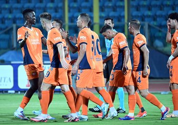 Başakşehir farklı kazanarak turladı!