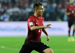 Emre Mor dibe vurdu!