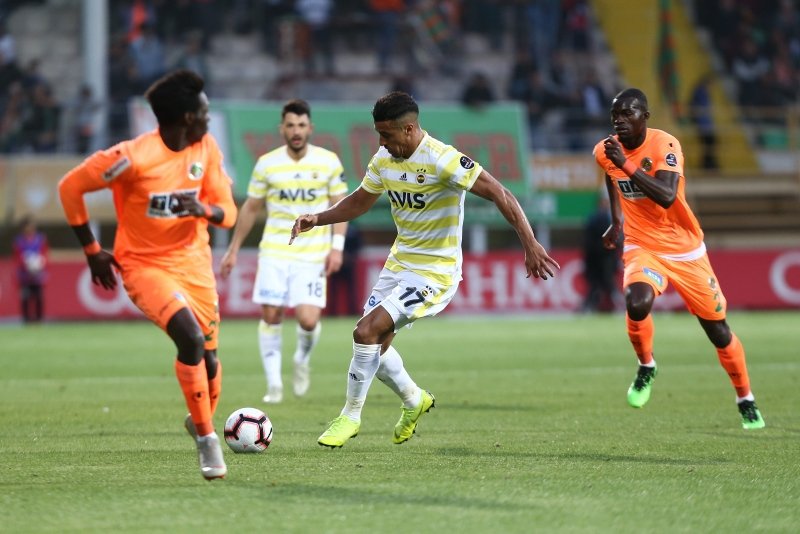 Fenerbahçe Ersun Yanal’dan kurtulmalı!