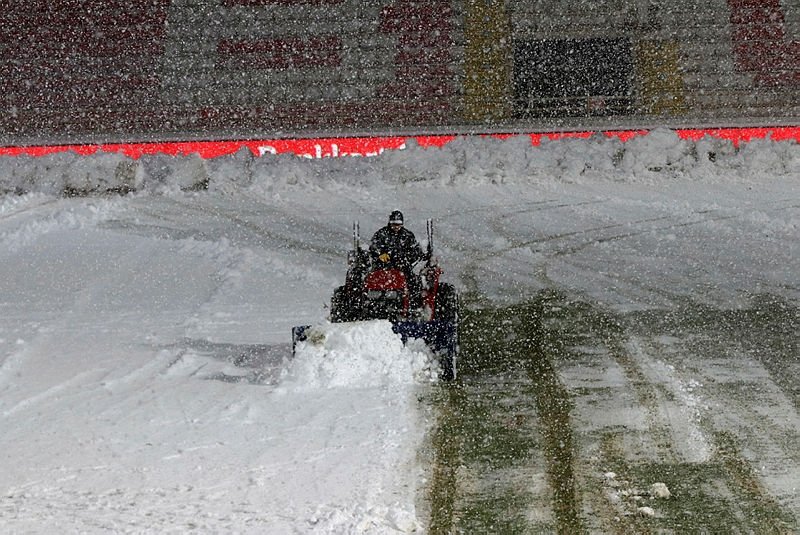 Bolu’da saha beyaza büründü!