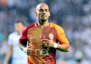 Wesley Sneijder'den ayrılık sinyali