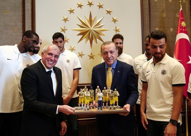 Fenerbahçe’de şok karar! Obradovic...