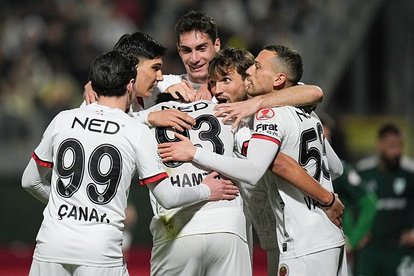 Gençlerbirliği en iyi 3. olarak turladı!