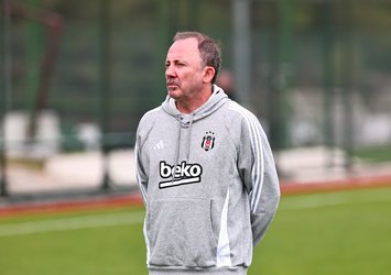 Beşiktaş derbide G.Saray'a konuk oluyor!