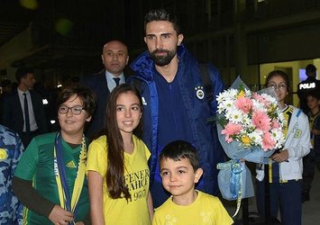 Fenerbahçe çiçeklerle karşılandı