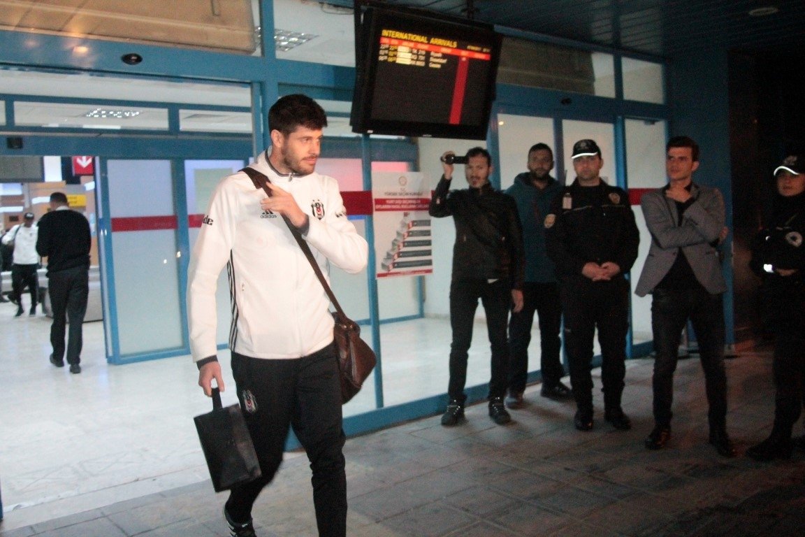 Beşiktaş kafilesi Trabzon’a gitti