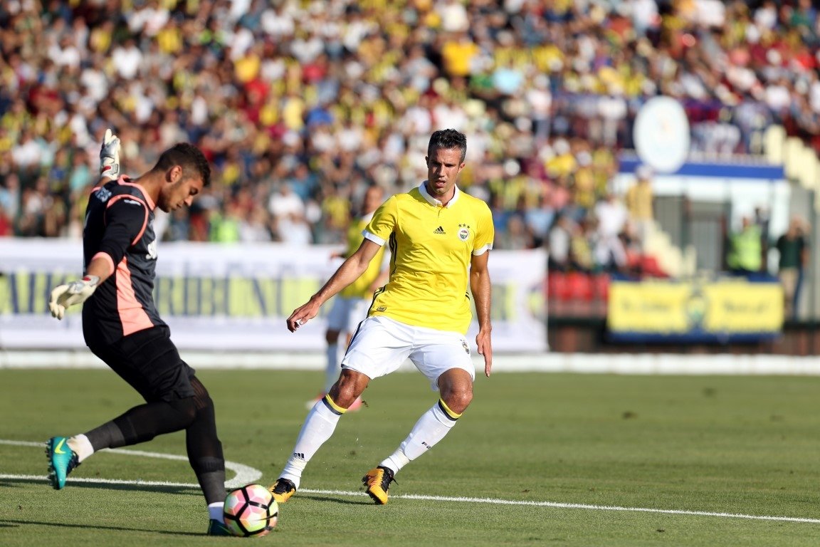 Fenerbahçe, Juventus Bükreş’e mağlup oldu