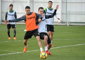 Atiker Konyaspor 3 puana kilitlendi
