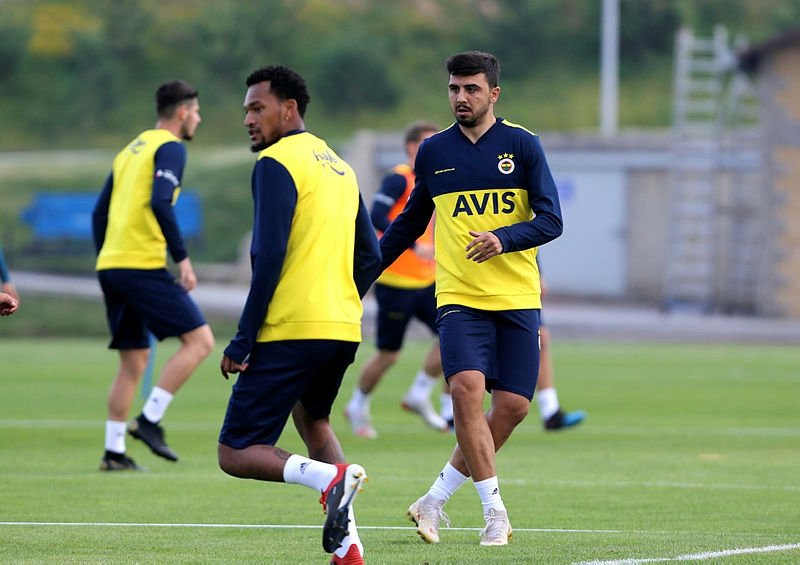 Fenerbahçe’den 3 bomba transfer daha! İşte alacakları ücretler
