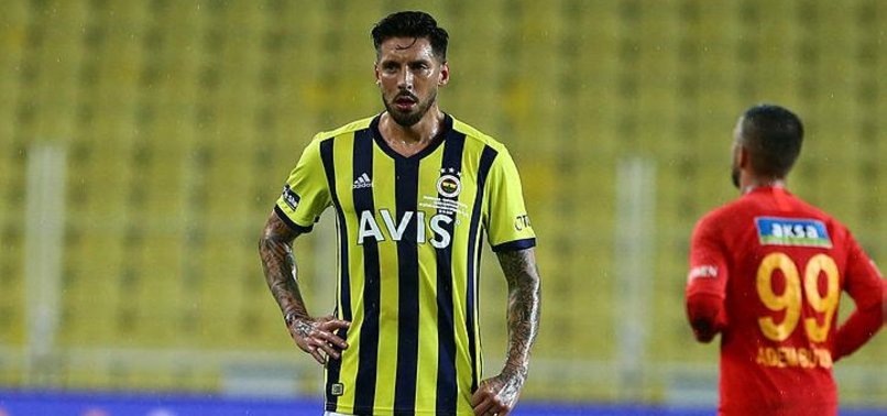 Sosa'nın eşi Carolina'dan kafa karıştıran paylaşımlar! Trabzonspor ve Fenerbahçe...