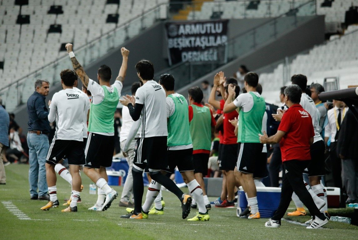 Beşiktaş - Antalyaspor maçından kareler