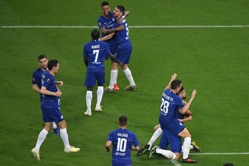 Bakü’de Mesut Özil’e Fenerbahçe mesajı