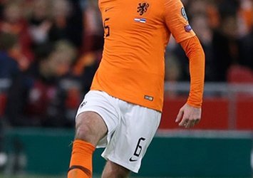 Hollandalı yıldız 30 yaşında futbolu bıraktı!