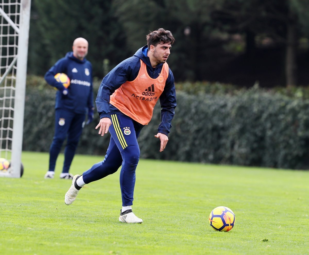 Ozan Tufan yeniden antrenmanda - Sayfa 1 - Fenerbahçe - 11 ...