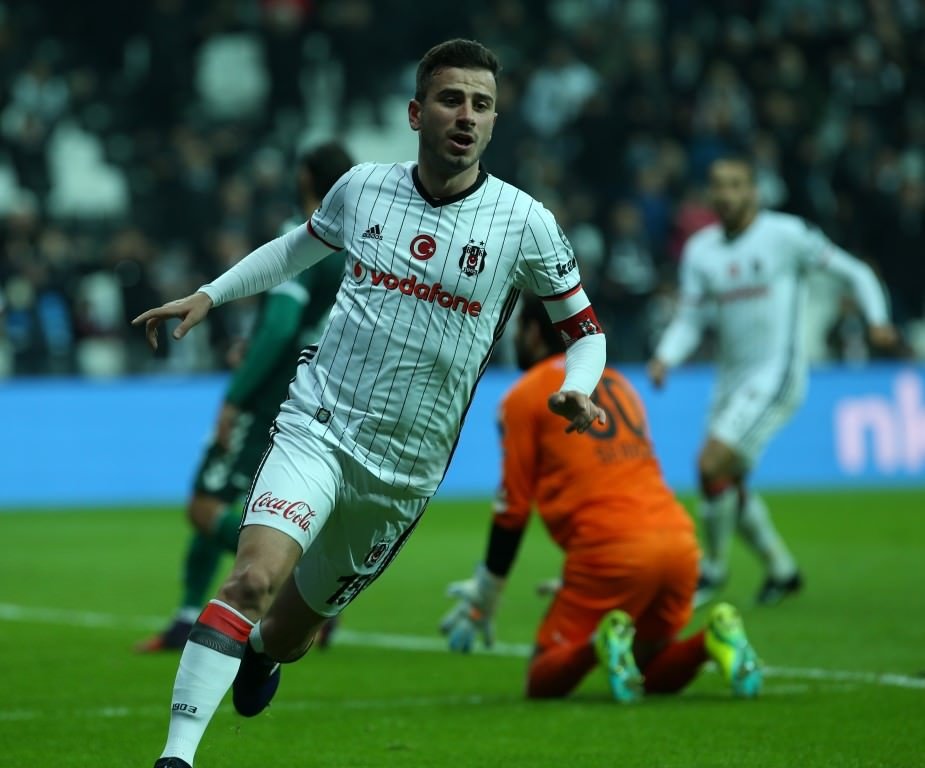 Oğuzhan Özyakup’u izlemeye geliyorlar