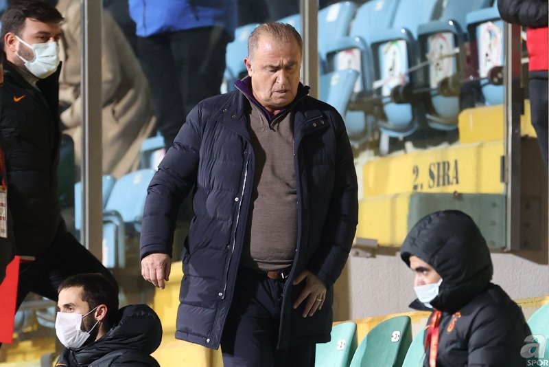 İşte Fatih Karagümrük maçında kırmızı kart gören Fatih Terim’i bekleyen ceza