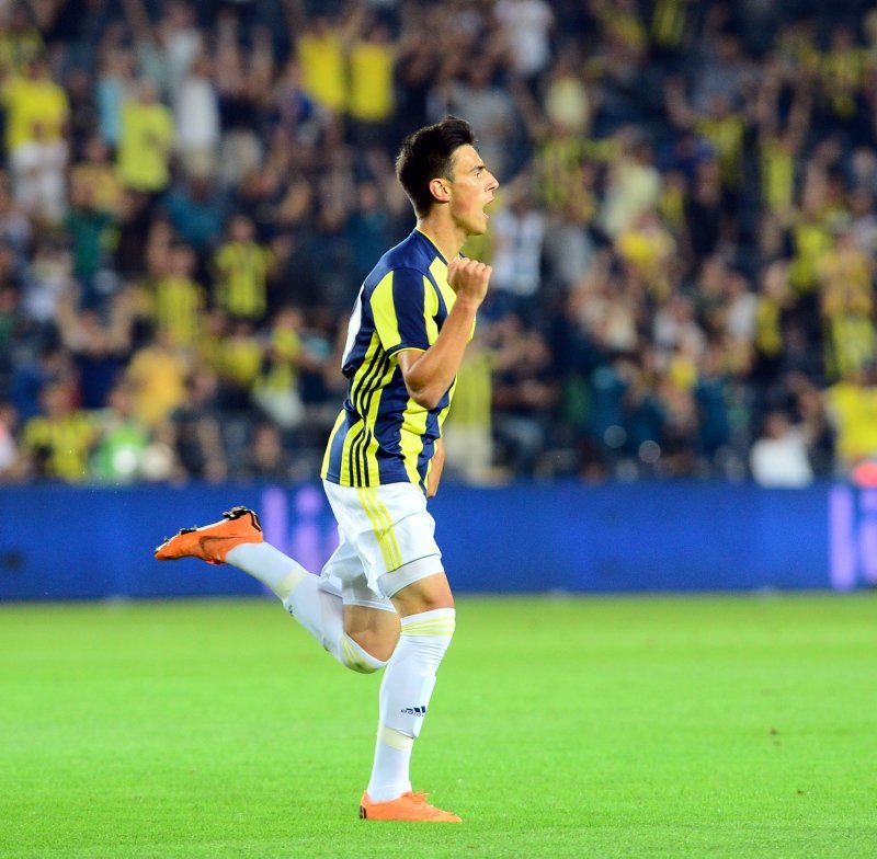 Devlerin gözü Eljif Elmas’ta