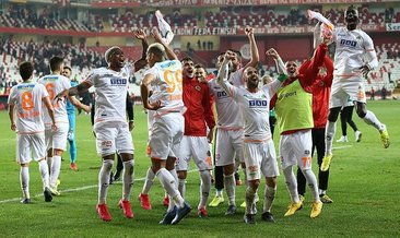 Alanyaspor avantajı kaptı! | ÖZET İZLE