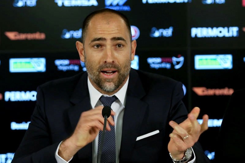 Galatasaray’da taşlar yerinden oynadı